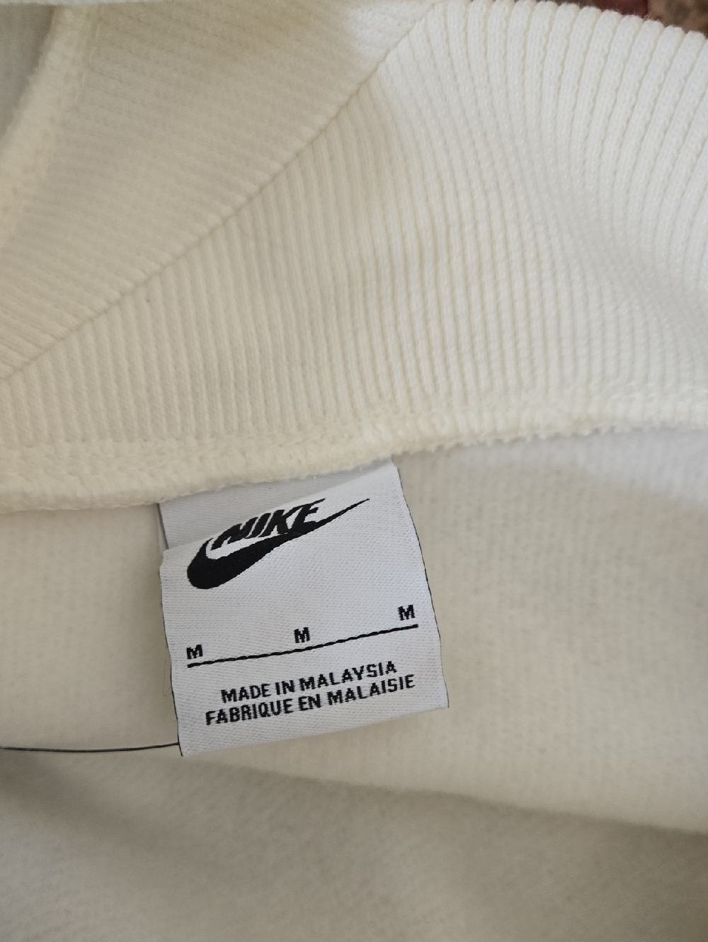 Nike Sail White V-neck Varsity Sweatshirt with Navy Stripes and 'N' Patch NWT - Picture 8 of 9